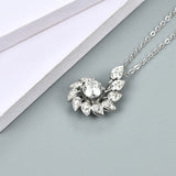 925 Silber Halskette mit exquisitem blütenförmigem Design und 1 ct D-Farb Moissani
