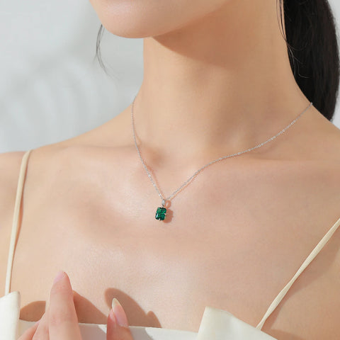Halskette mit rechteckigem grünen Zirkon aus 925 Sterlingsilber für Frauen
