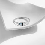 925 Sterling Silber Ring mit blauem Tropfen und rechteckigem CZ