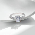 925 Sterling Silber Ring mit Smaragdschliff und Zirkonia für Frauen