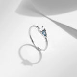 925 Sterling Silber Ring mit blauem Tropfen und rechteckigem CZ