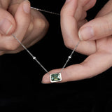 2CT Smaragd Moissanite Anhängerhalskette für Damen 18K Weißgold plattier
