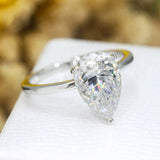 4ct Tropfenförmiger Moissanit-Ring für Frauen aus 925er Sterling Silber