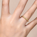 # Eleganter S925 Silber Ring mit Zirkonia, Doppelschicht-Design, strahlend und modern