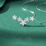 Moissanit Halskette mit zarten Blütenmotiven aus 925 Sterling Silber D-Farbe