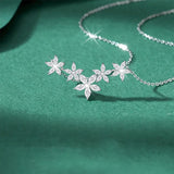 Moissanit Halskette mit zarten Blütenmotiven aus 925 Sterling Silber D-Farbe