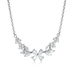 925 Silber & Moissanit Blumen Halskette mit funkelndem Design