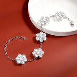 Blumenarmband aus 925er Sterling Silber mit funkelnden Zirkonia-Steinen
