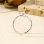 Ring mit D Color Moissanite im