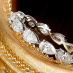 S925 Silberring mit tropfenförmigen Moissanitsteinen