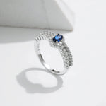 925 Sterlingsilber Funkelnder Royalblauer Ovaler CZ Luxusring mit klassischem